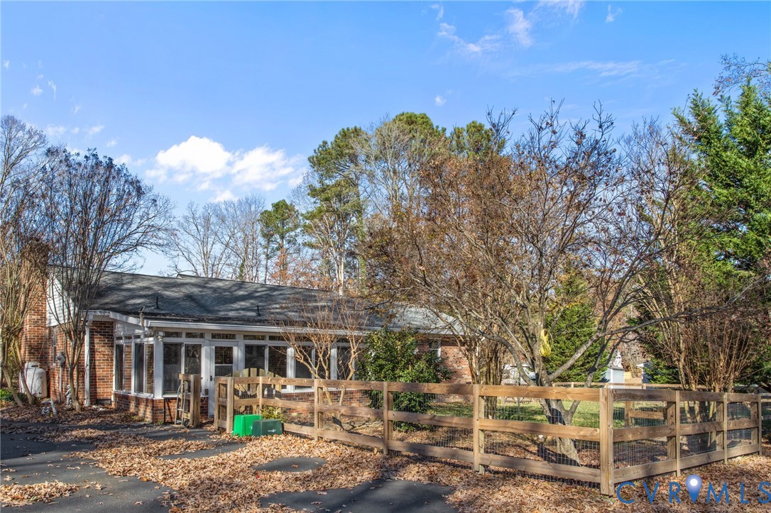 5359 Qualla Road Chesterfield, VA 23832 - Photo 38 of 49 a front view of a house with a yard and mountain view