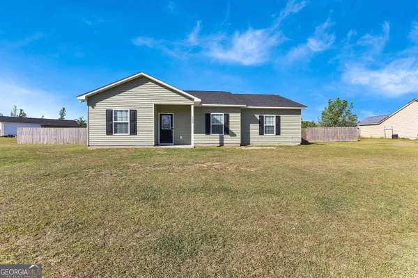 $225,000 | 186 Mill Branch Circle, Douglas, GA 31535