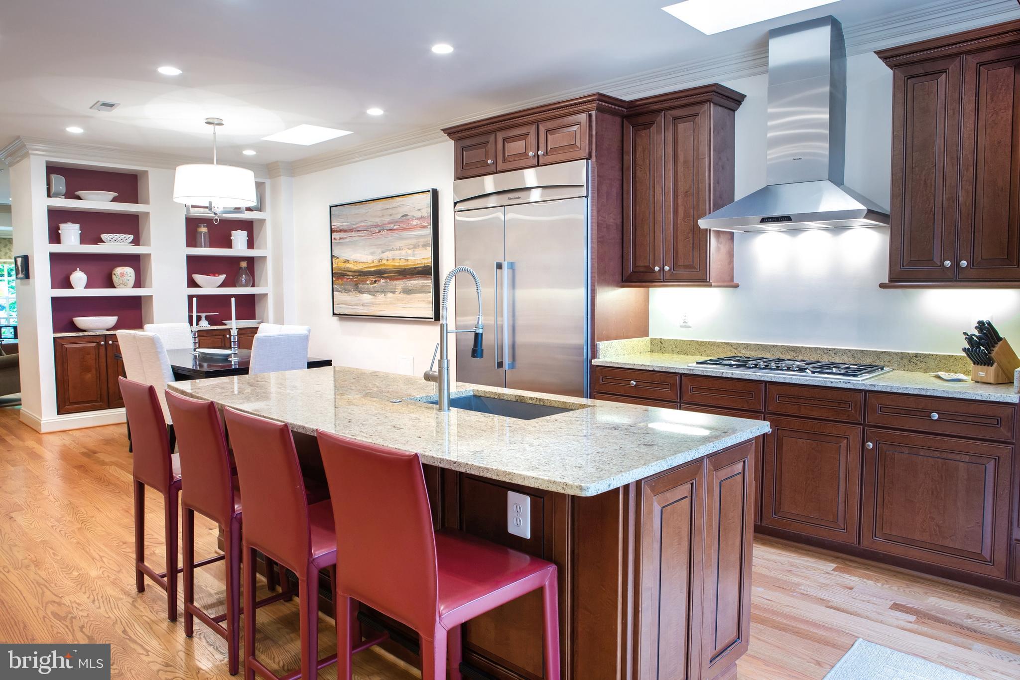 18 7th Street Northeast Washington, DC 20002 - Photo 16 of 53 Kitchen Island Southeast