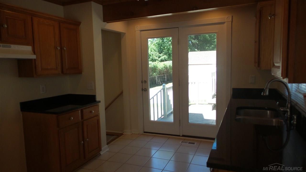 3122 Devondale Road Rochester Hills, MI 48309 - Photo 8 of 27