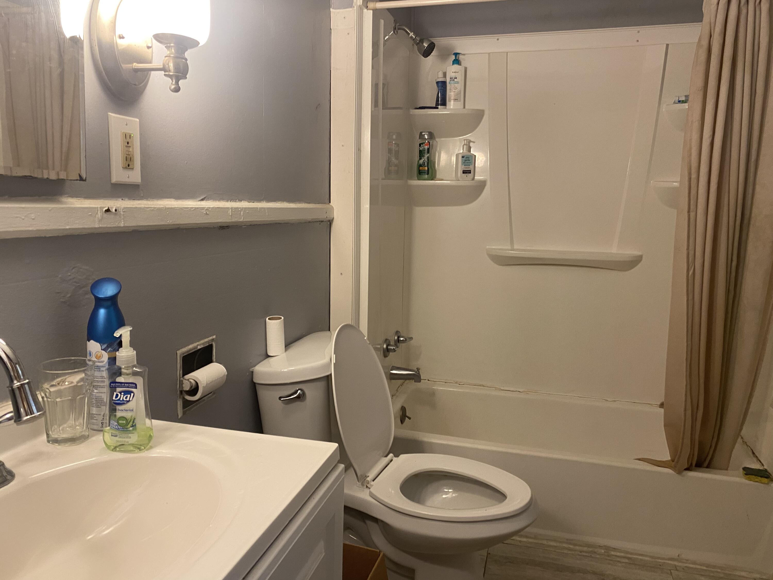 34 Edgemont Avenue Waterville, ME 04901 - Photo 12 of 18 0795F8F8-7340-4C0E-80EE-D9FAB3F1C921