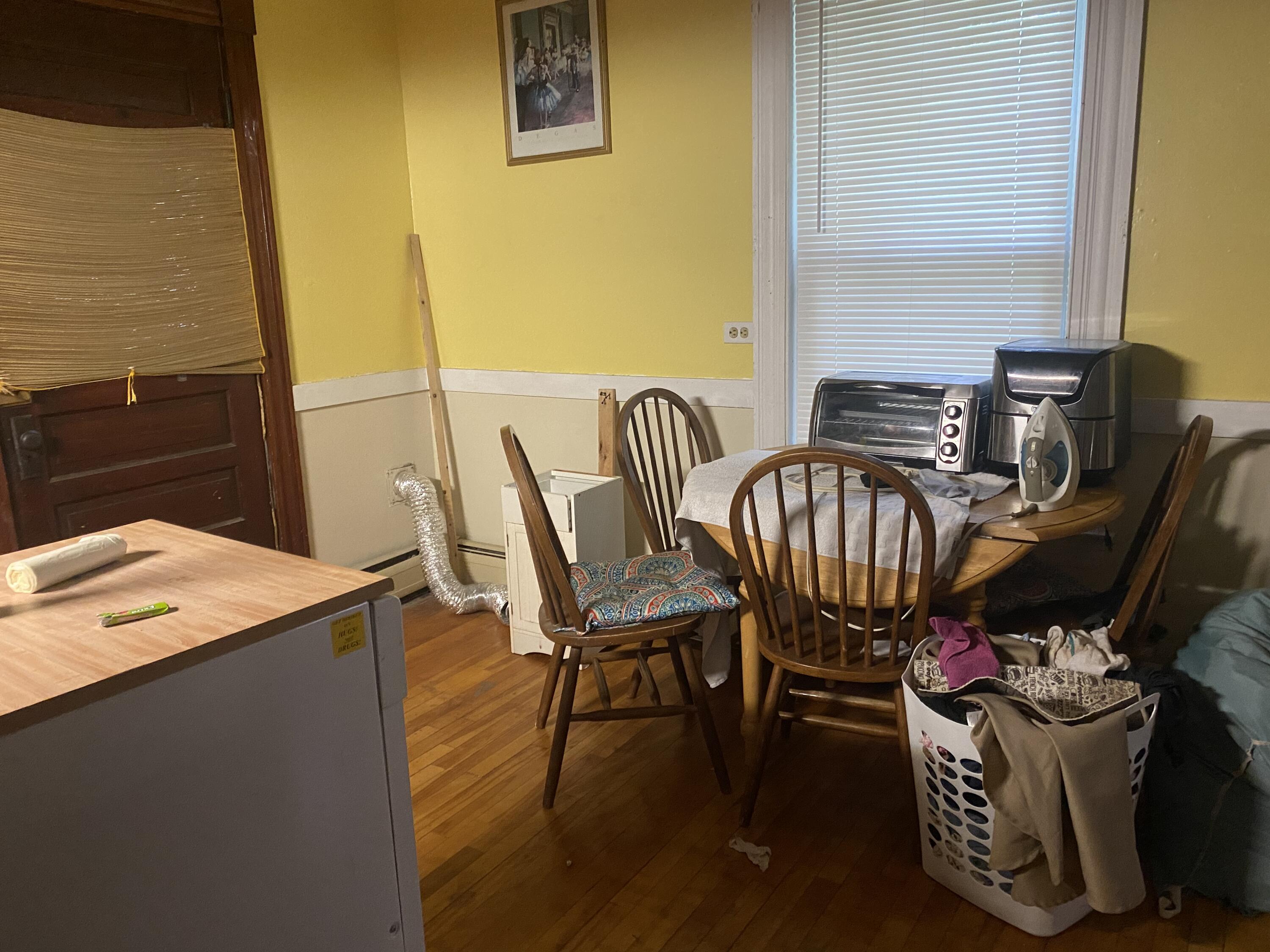 34 Edgemont Avenue Waterville, ME 04901 - Photo 10 of 18 DED563D4-5B67-46A0-8931-6249AF6C1B3C