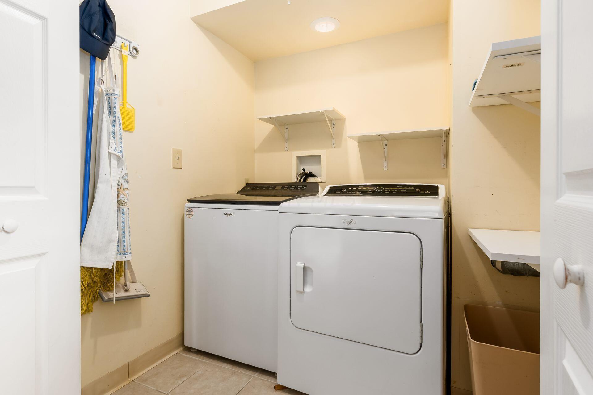 1620 Ardwick Road Columbus, OH 43220 - Photo 17 of 38 1st floor laundry room off kitchen