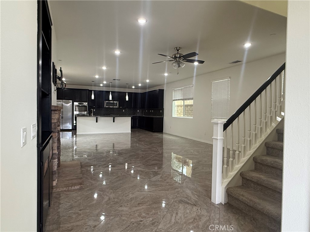 28623 Parkside Drive Valencia, CA 91354 - Photo 21 of 57