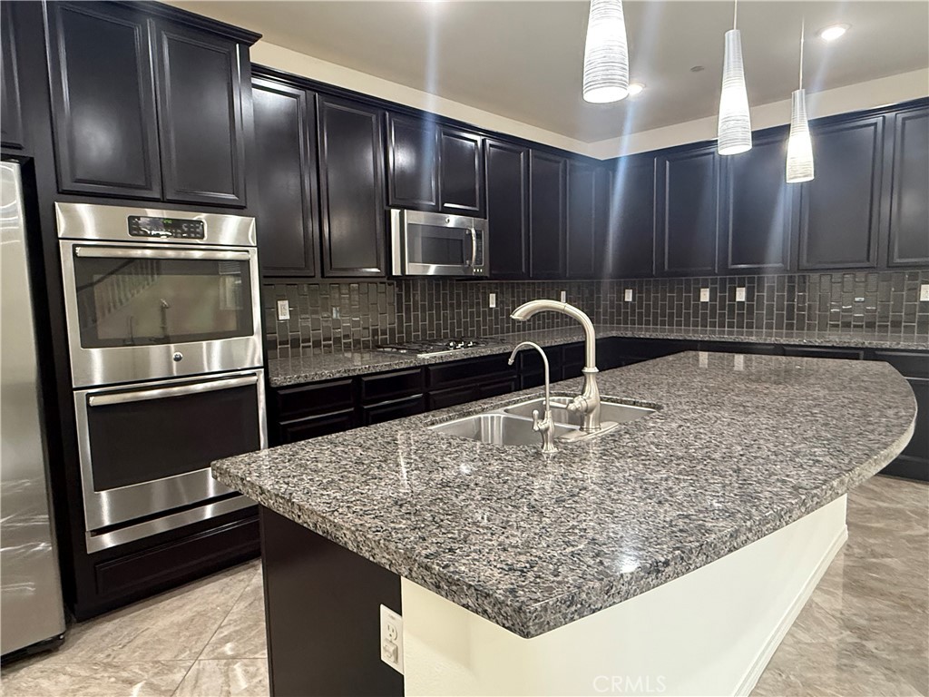 28623 Parkside Drive Valencia, CA 91354 - Photo 25 of 57