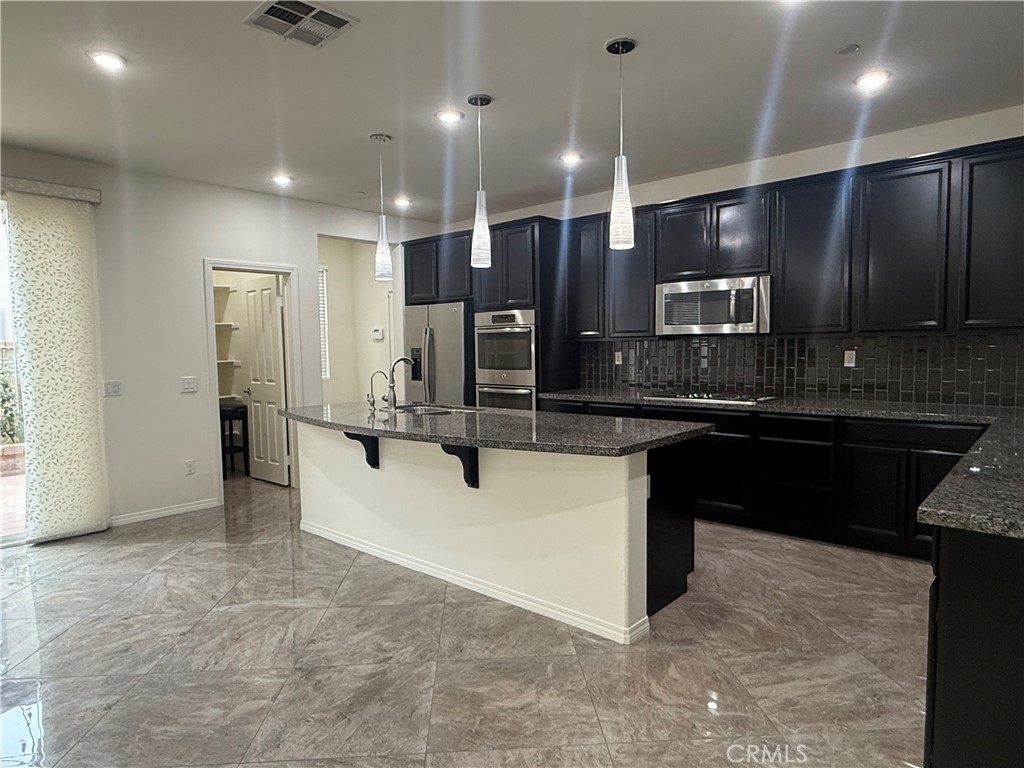 28623 Parkside Drive Valencia, CA 91354 - Photo 26 of 57