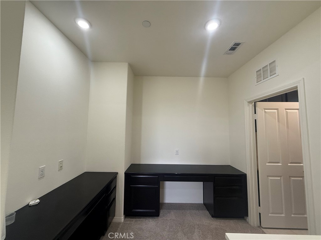 28623 Parkside Drive Valencia, CA 91354 - Photo 35 of 57