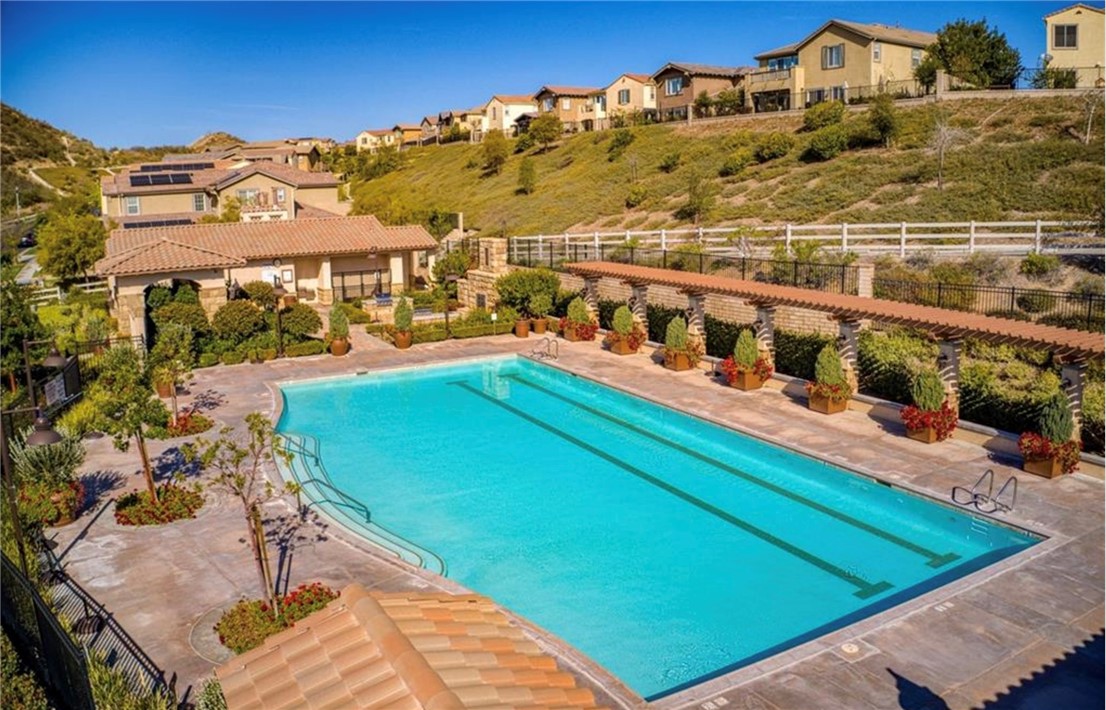 28623 Parkside Drive Valencia, CA 91354 - Photo 4 of 57