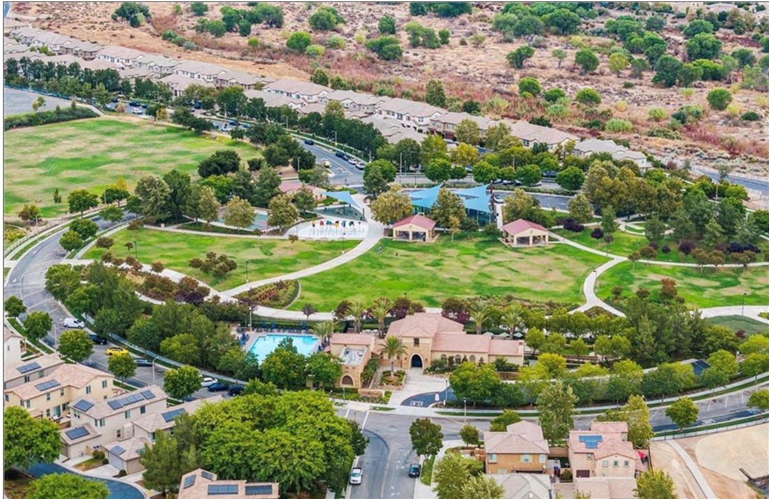 28623 Parkside Drive Valencia, CA 91354 - Photo 9 of 57