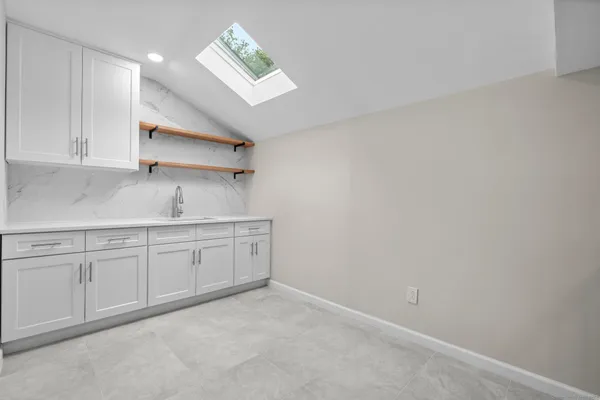 $1,349,000 | 424 Racebrook Road, Orange, CT 06477
