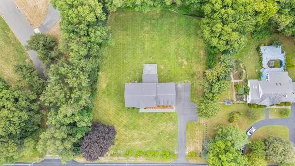 $1,349,000 | 424 Racebrook Road, Orange, CT 06477