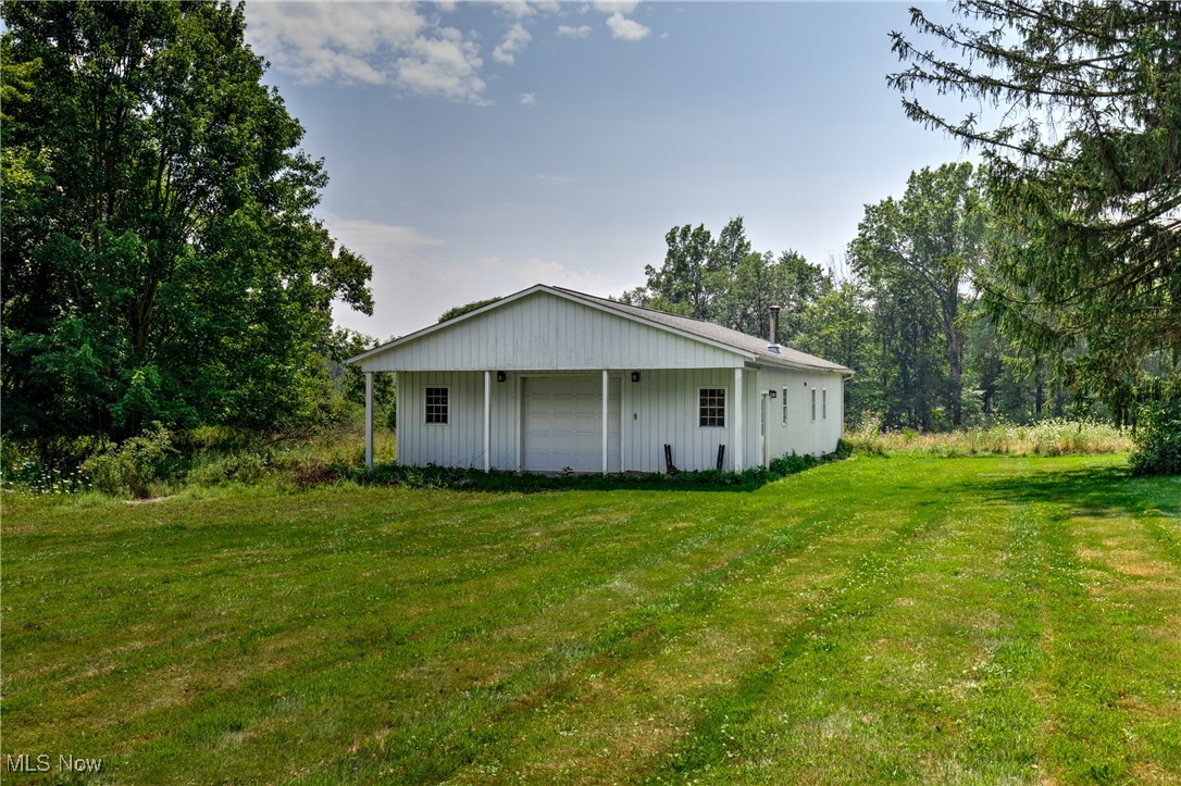 501 Stewart Road Salem, OH 44460 - Photo 32 of 43 Large 48x32 Pole Bard