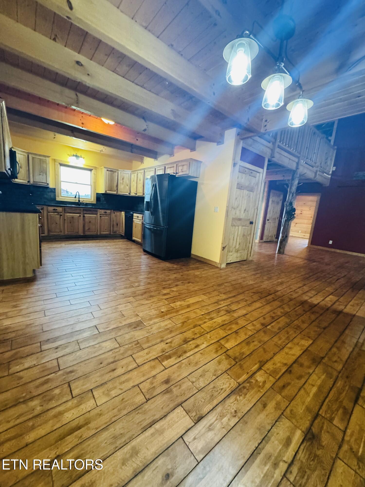 167 Bunkhouse Road Spencer, TN 38585 - Photo 12 of 59 IMG_3523