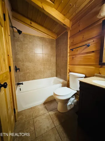 $494,000 | 167 Bunkhouse Road, Spencer, TN 38585