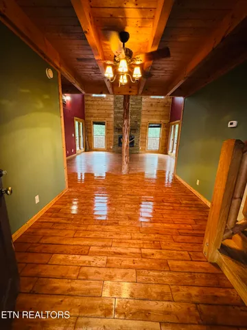 $494,000 | 167 Bunkhouse Road, Spencer, TN 38585