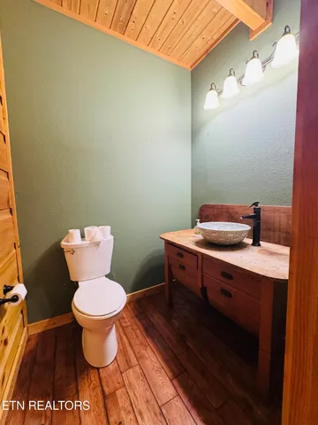 $494,000 | 167 Bunkhouse Road, Spencer, TN 38585