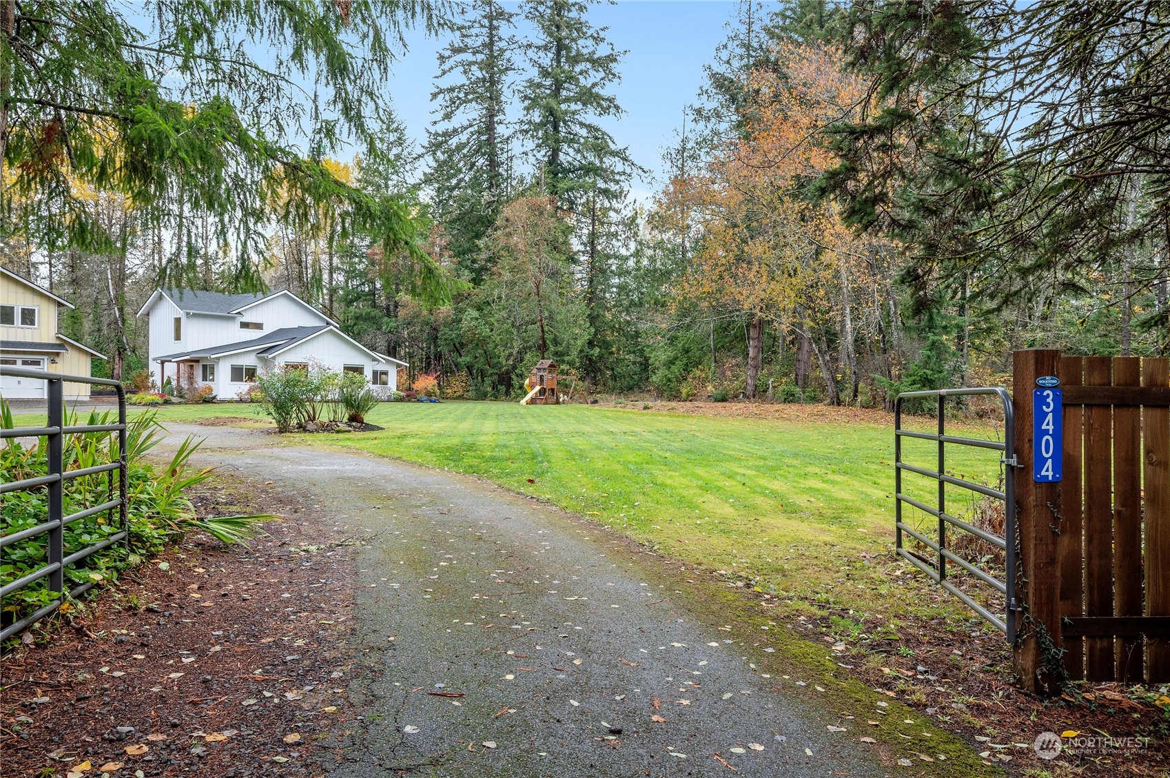 3404 Erlands Point Road Northwest Bremerton, WA 98312 - Photo 1 of 39 Gallery Image 1