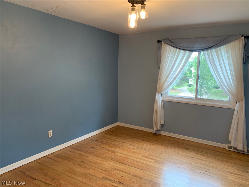 24912 Hazelmere Road Beachwood, OH 44122 - Photo 19 of 25 Gallery Image 19