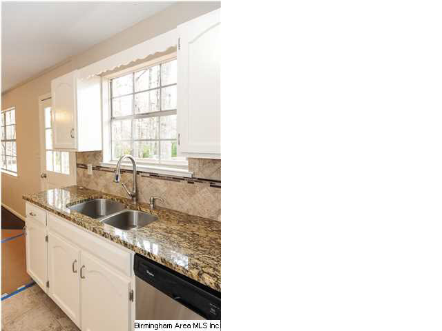 304 Fran Drive Alabaster, AL 35007 - Photo 13 of 31