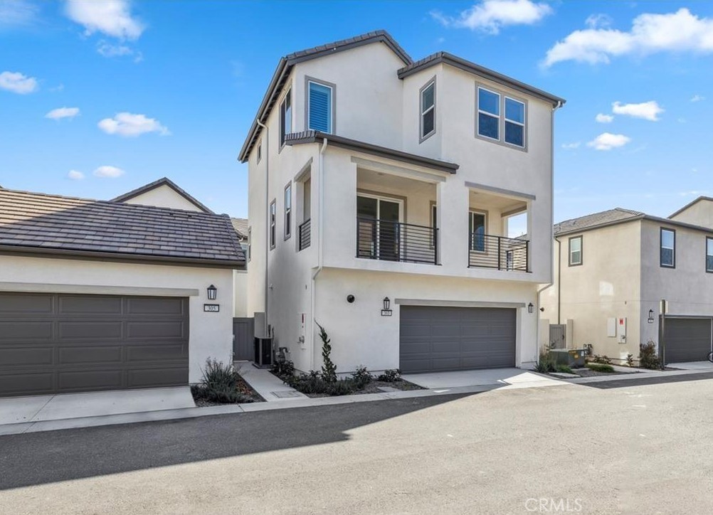 303 Tank Irvine, CA 92618 - Photo 3 of 28