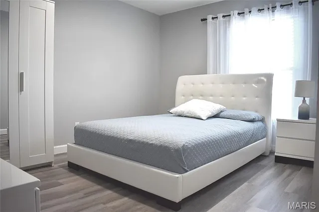 $152,900 | 4366 Chateau De Ville Drive, Unit E, St. Louis, MO 63129