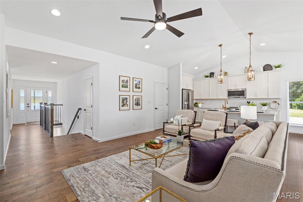 2 Aspen Ii At River Bluffs Manors Florissant, MO 63031 - Photo 18 of 27