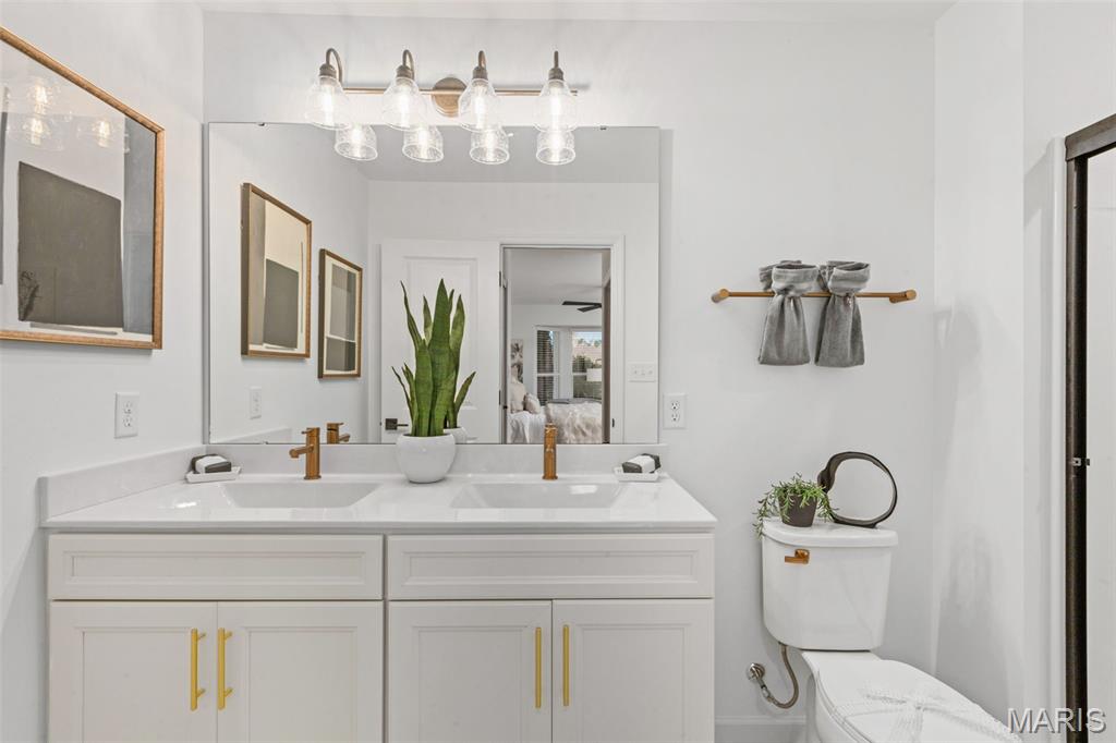 2 Aspen Ii At River Bluffs Manors Florissant, MO 63031 - Photo 8 of 27