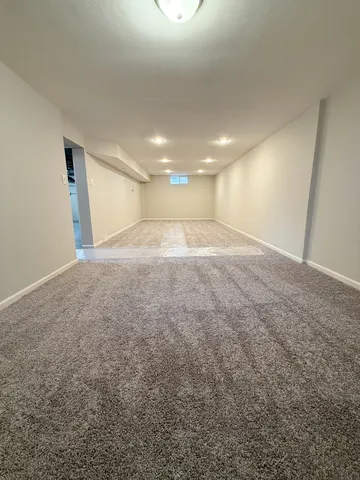 $299,600 | 1039 South Pleasure Court, Aurora, IL 60506