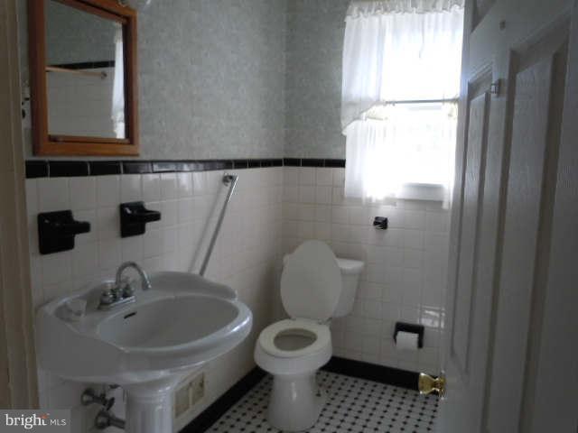6201 Patuxent Quarter Road Hanover, MD 21076 - Photo 5 of 14 Bath