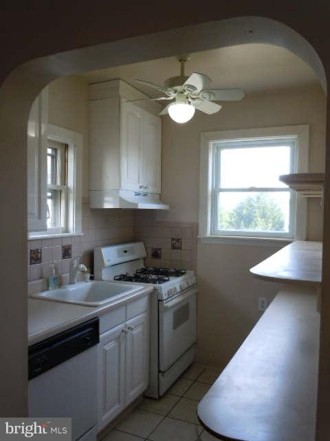 6201 Patuxent Quarter Road Hanover, MD 21076 - Photo 8 of 14 Kitchen