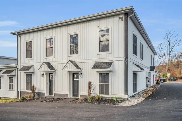 $315,000 | 50 Frankfort Street, Unit 16, Fitchburg, MA 01420