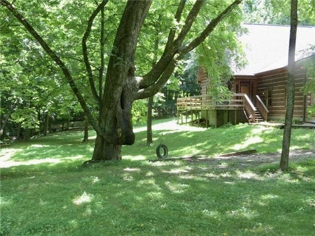 3103 Lipscomb Road Springfield, TN 37172 - Photo 2 of 30 a view of green field with sitting area