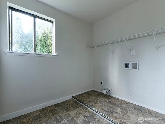 $689,900 | 4625 72nd Street East, Tacoma, WA 98443