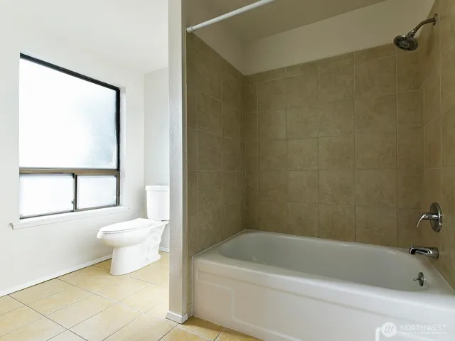 $689,900 | 4625 72nd Street East, Tacoma, WA 98443