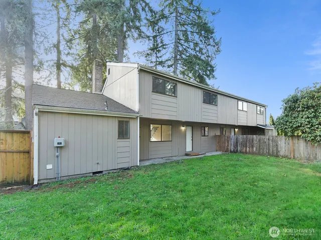 $689,900 | 4625 72nd Street East, Tacoma, WA 98443