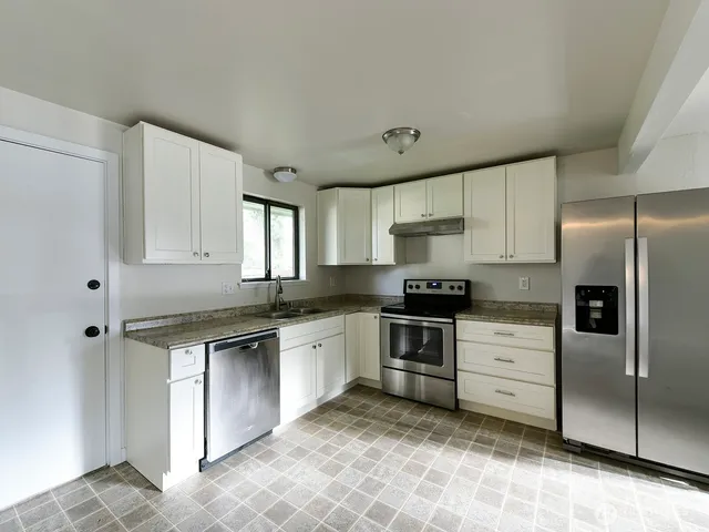 $689,900 | 4625 72nd Street East, Tacoma, WA 98443