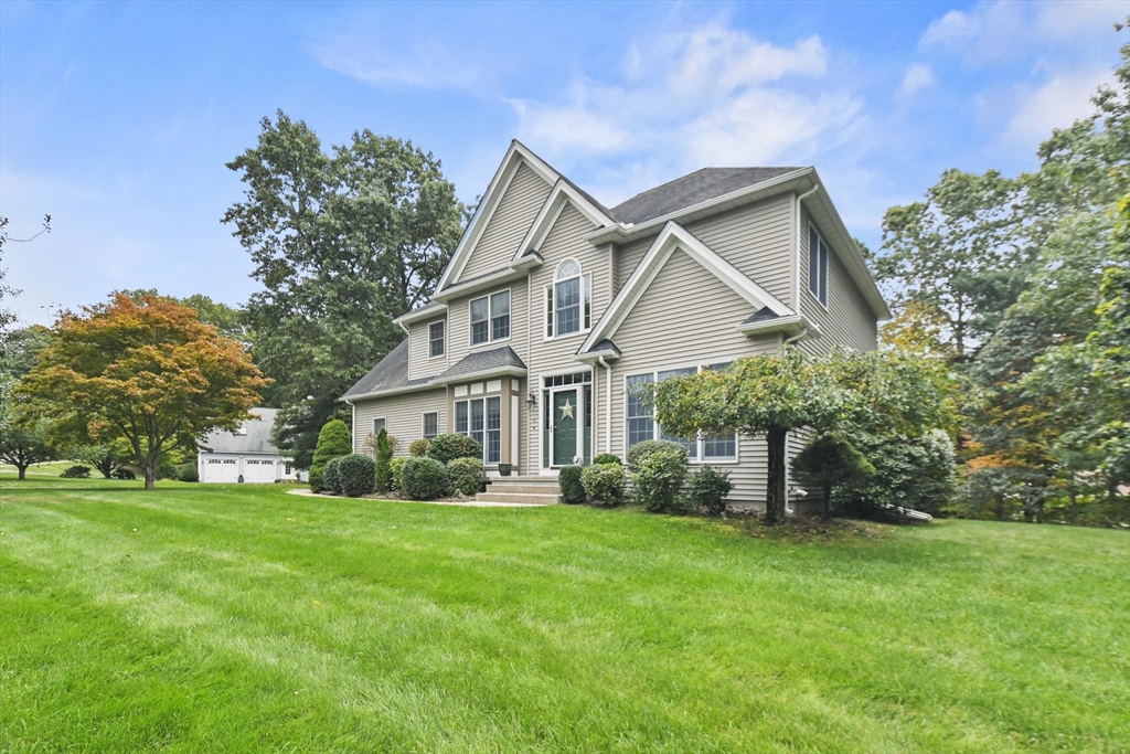 9 Old Farm Road Wilbraham, MA 01095 - Photo 3 of 42 Gallery Image 3