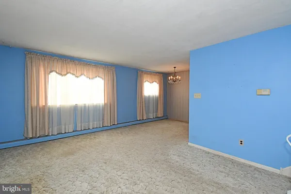 $359,900 | 466 Cedar Street, Lansdale, PA 19446