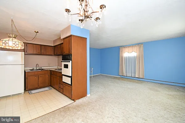 $359,900 | 466 Cedar Street, Lansdale, PA 19446