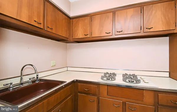 $359,900 | 466 Cedar Street, Lansdale, PA 19446