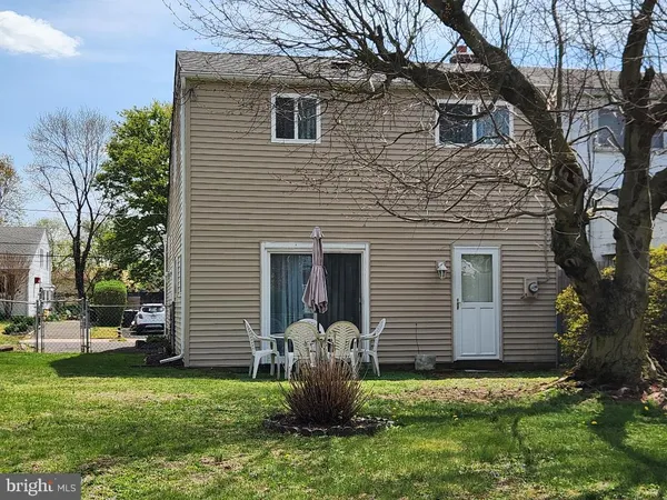 $359,900 | 466 Cedar Street, Lansdale, PA 19446