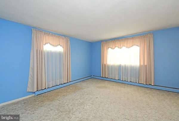 $359,900 | 466 Cedar Street, Lansdale, PA 19446