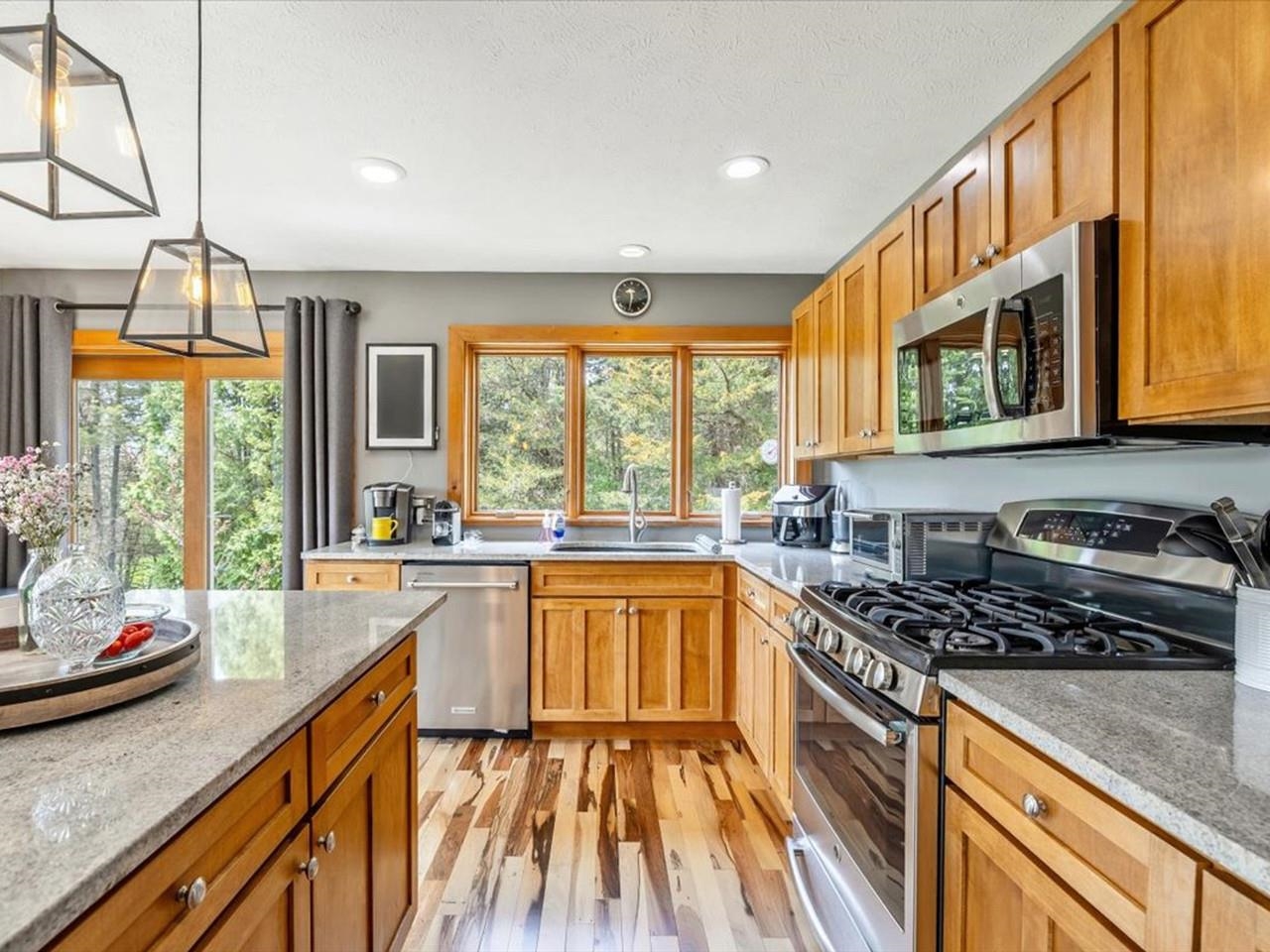 16 Sugarbush Road Milton, VT 05468 - Photo 19 of 60