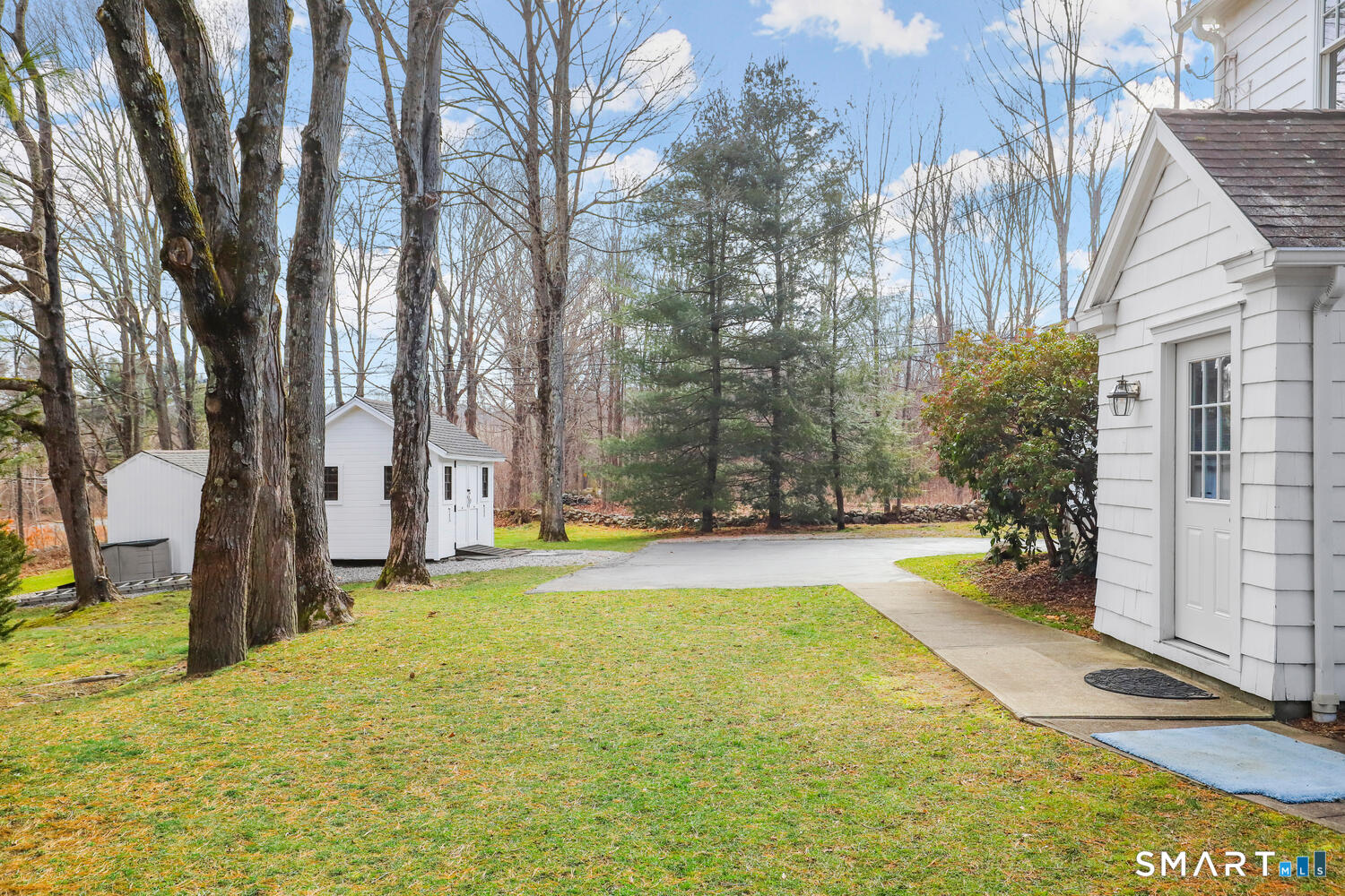 4 Kay Lane Newtown, CT 06470 - Photo 26 of 38