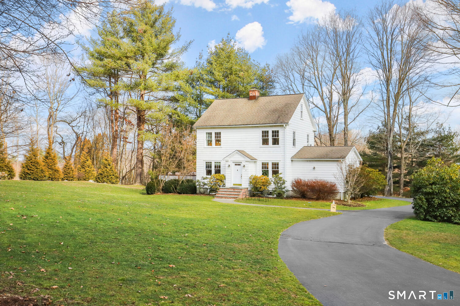 4 Kay Lane Newtown, CT 06470 - Photo 32 of 38