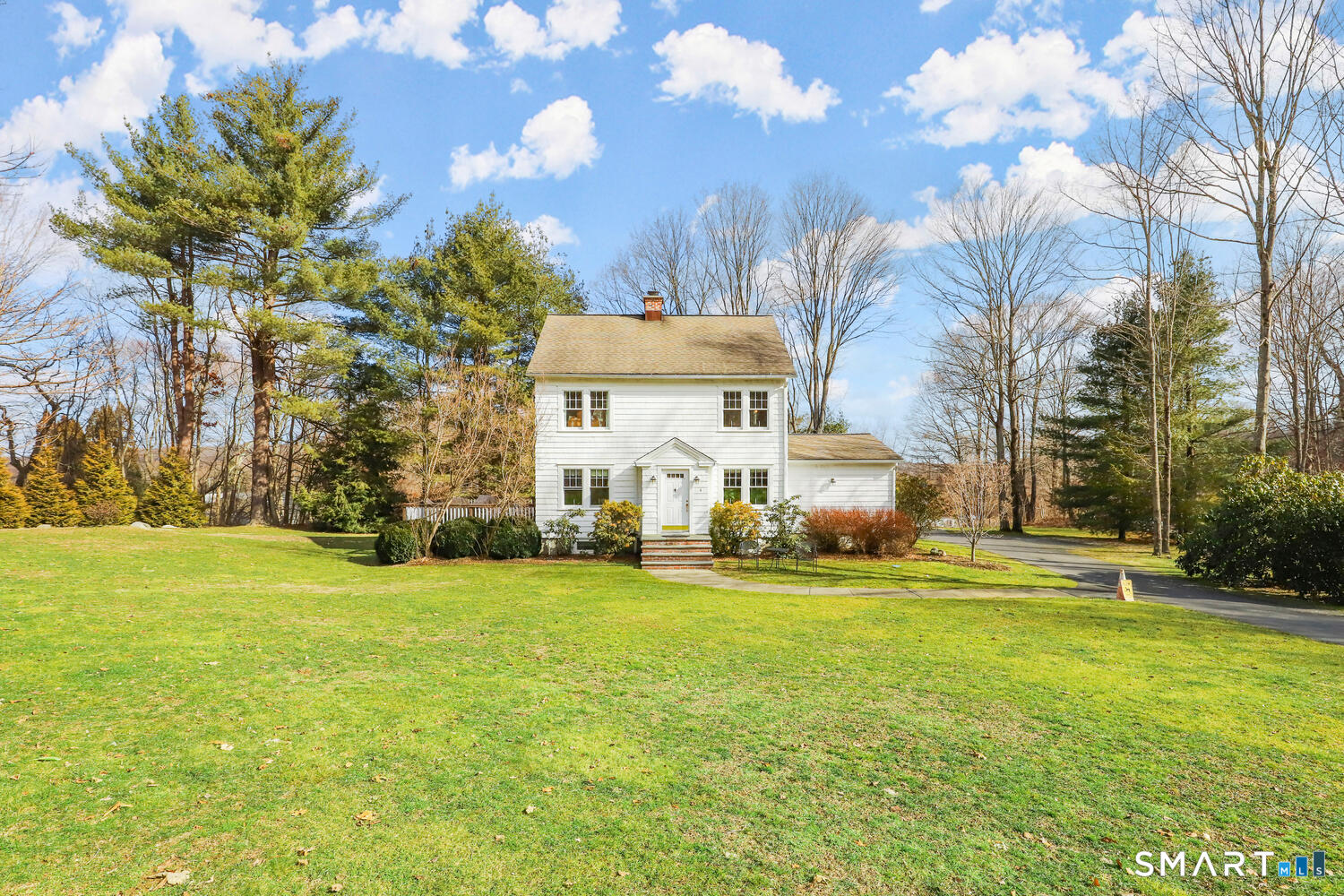 4 Kay Lane Newtown, CT 06470 - Photo 33 of 38