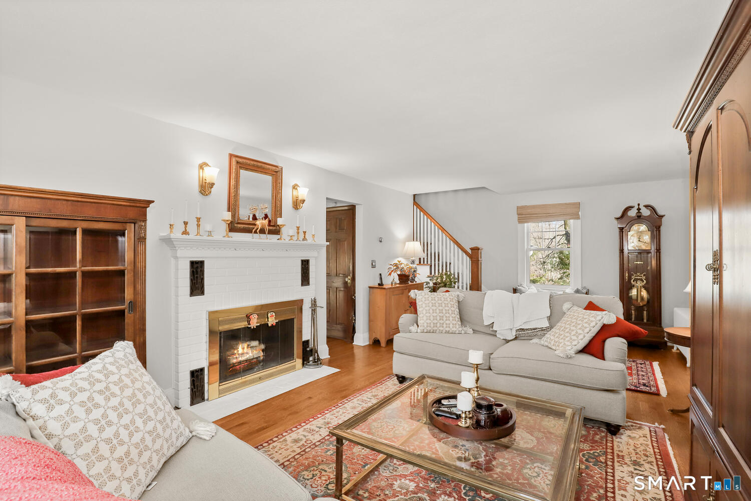 4 Kay Lane Newtown, CT 06470 - Photo 7 of 38
