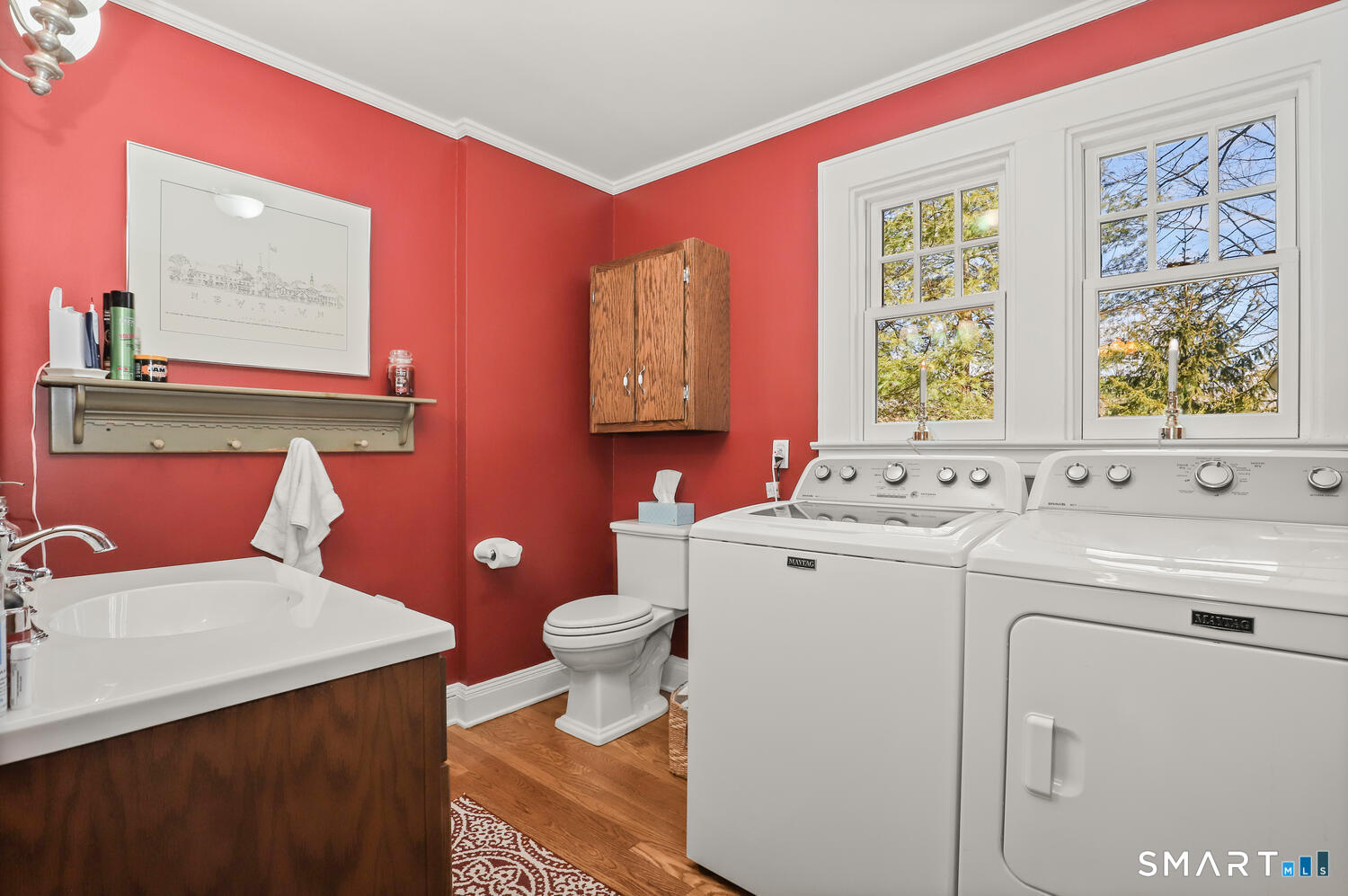 4 Kay Lane Newtown, CT 06470 - Photo 10 of 38