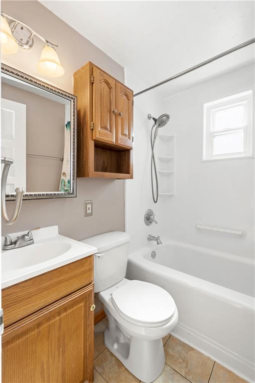 143 Castle Road Pittsburgh, PA 15234 - Photo 13 of 25 Gallery Image 13