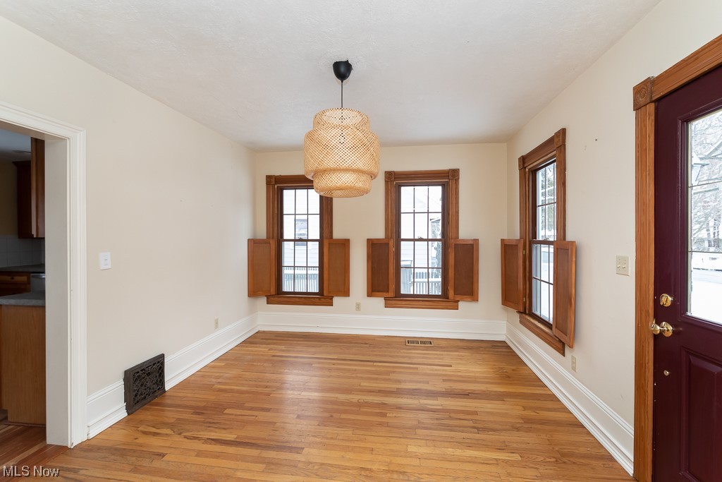 270 Prospect Road Berea, OH 44017 - Photo 3 of 28 Gallery Image 3
